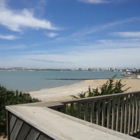 Apartment La Rochelle: Bel App. 4 Pers Avec Balcon Vue Mer, Parking, Proche - Fr-1-551-50 *